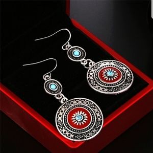 Boho Turqoise and Silver Earrings NWOT